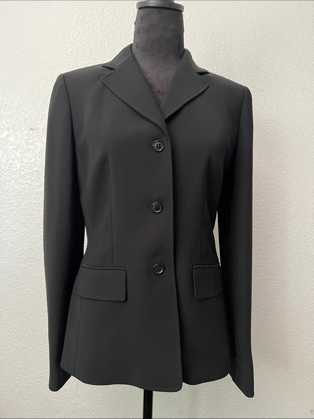LOFT Black Tailored Three-Button Blazer